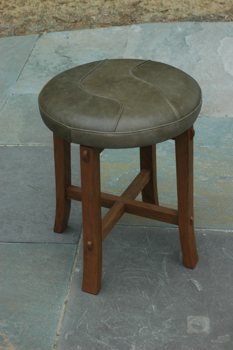  live-oak-and-leather-stool_thumb