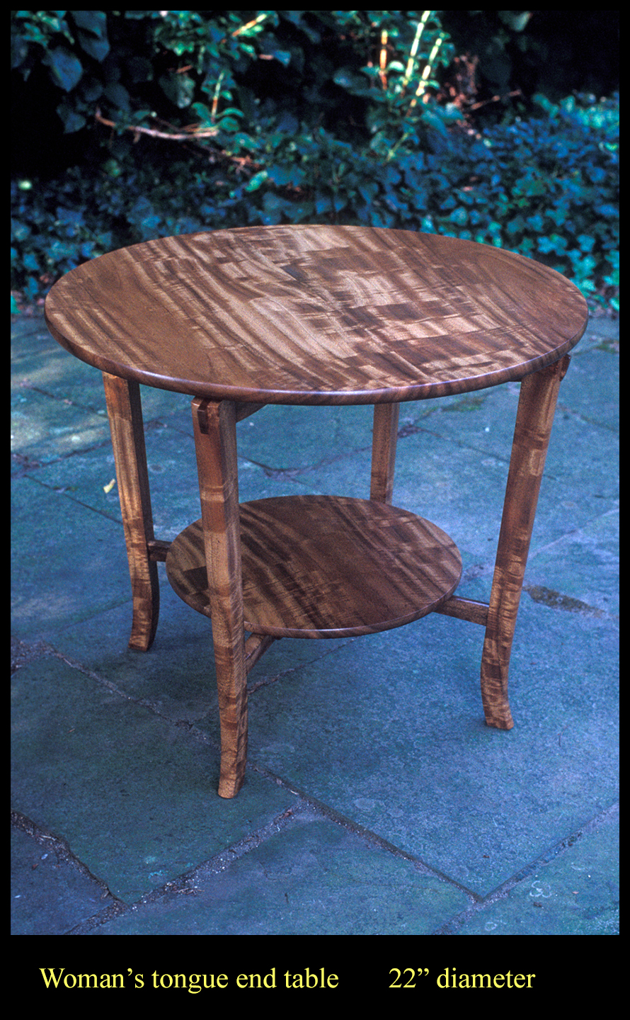 womans-tongue-end-table