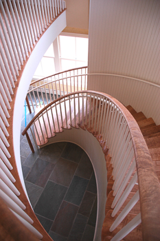 elliptical-staircase-curly-oak-and-paint_thumb