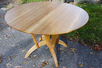  curly-oak-round-table_thumb