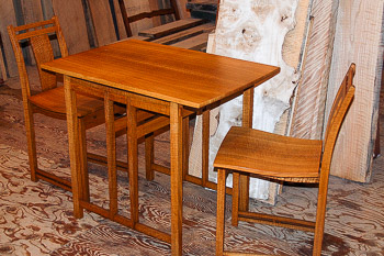  curly-white-oak-table-and-chairs-for-two_thumb